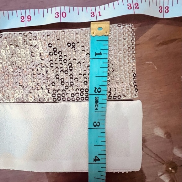 Elegant 32” Gold sequined Tie/Belt main image 4